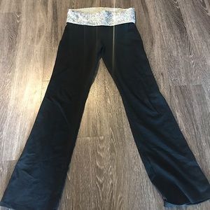 Victoria’s Secret PINK Sparkly Flared Yoga Pants